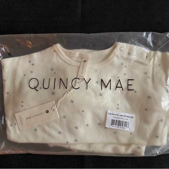 Quincy Mae Hi-Low Top & Pants, Organic Cotton, Ivory w/ blue stars, Rylee + Cru - Picture 2 of 9